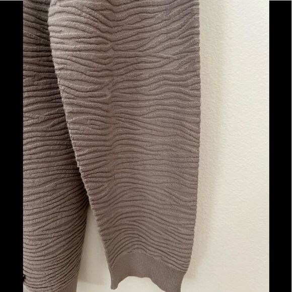 NWT Emporio Armani Men’s Sweater, Ribbed Texture, Light Chocolate Color, 3XL - Picture 5 of 12